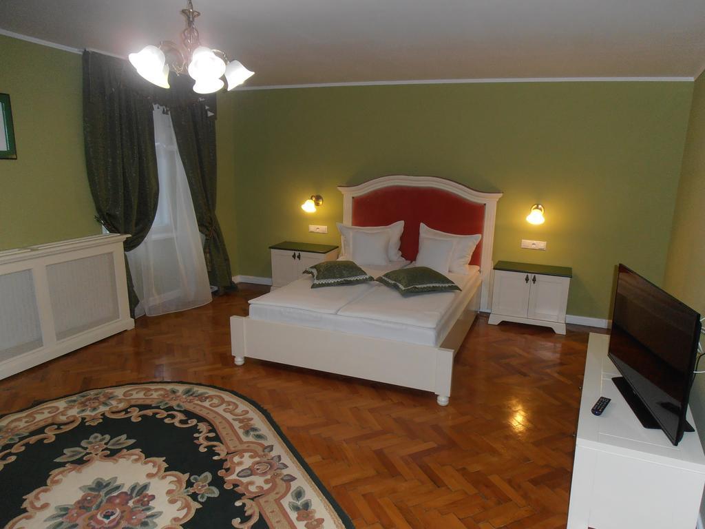 Zum Weissen Lamm Residence Sibiu Bilik gambar