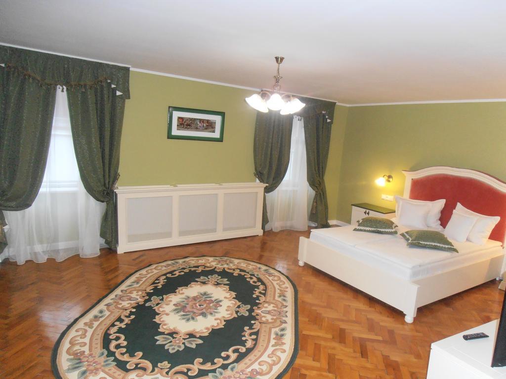 Zum Weissen Lamm Residence Sibiu Bilik gambar